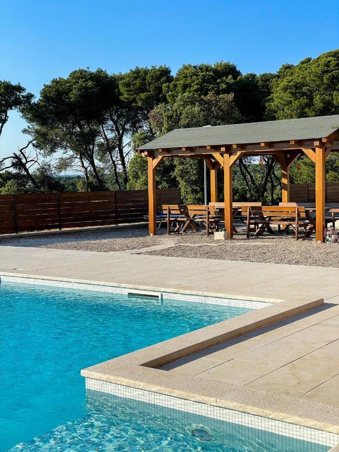 Apartments Borghetto Vinkuran Exterior photo