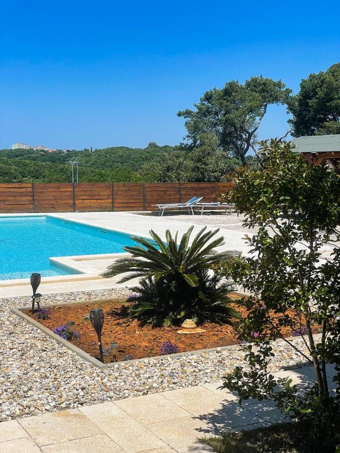 Apartments Borghetto Vinkuran Exterior photo