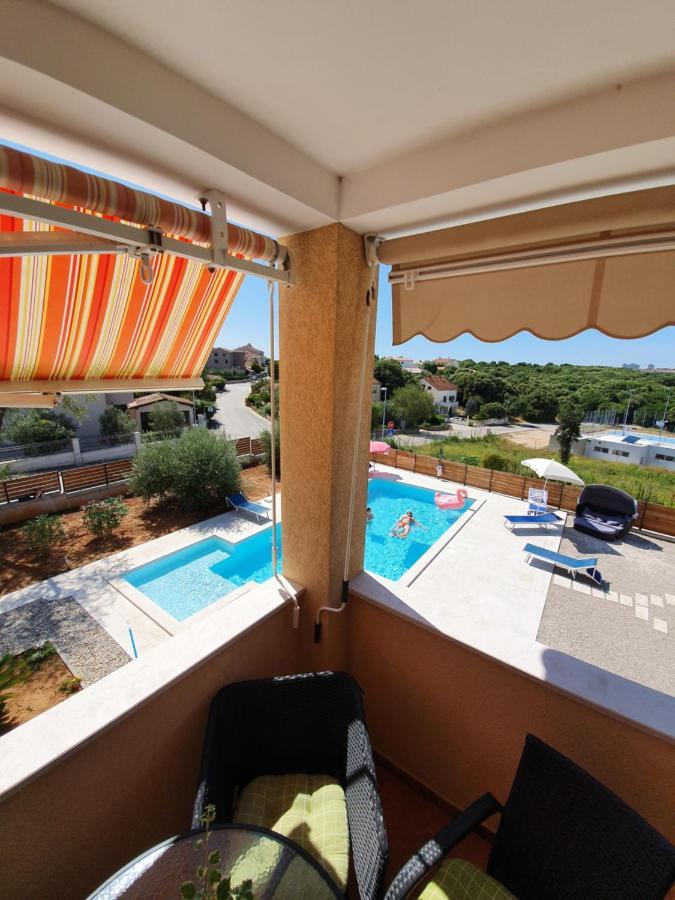 Apartments Borghetto Vinkuran Exterior photo